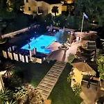 Engel With Pool Appartement Poreč