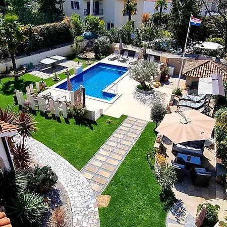 Lägenhet Engel With Pool *